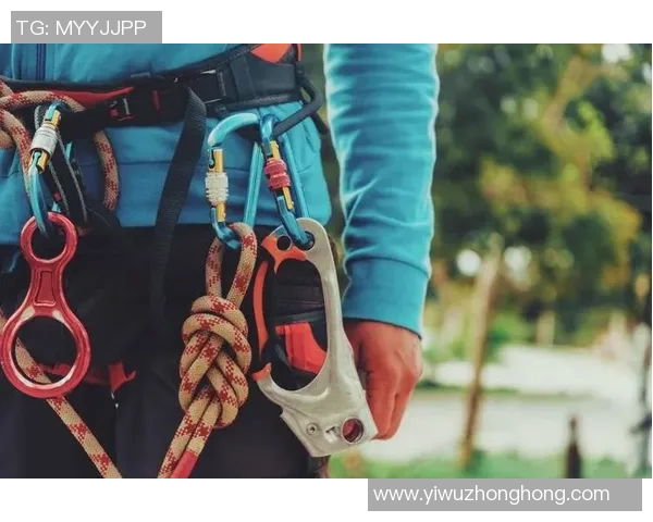 深圳攀岩队技术解析：探索攀岩运动的技巧与训练方法