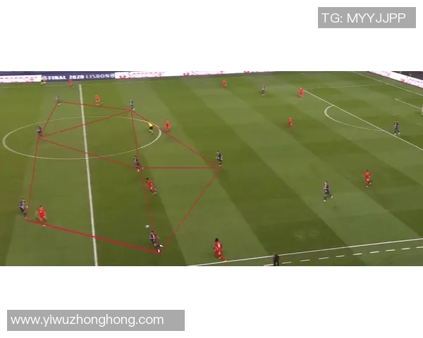 深入分析成都足球队区域防守战术的特点与应用策略